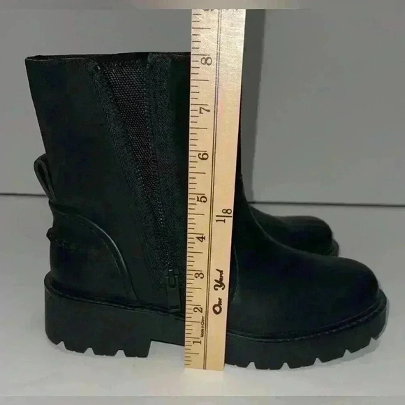 UGG POLK BOOT BLACK SIZE 7 NWOT - Picture 10 of 10